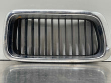 Load image into Gallery viewer, GRILL BMW 740i 750i 95 96 97 98 Right Upper - NW98258