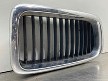 Load image into Gallery viewer, GRILL BMW 740i 750i 95 96 97 98 Right Upper - NW98258