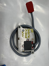 Load image into Gallery viewer, AIR BAG COMPUTER MERCEDES 190 260E 300D 1986 87 - NW36072