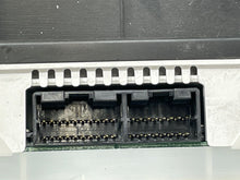 Load image into Gallery viewer, SPEEDOMETER CLUSTER Discovery 1999 99 - NW161589