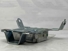 Load image into Gallery viewer, AIR BAG COMPUTER TOYOTA AVALON 1998 - NW38038