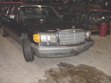 Load image into Gallery viewer, HEADLIGHT WIPER MOTOR Mercedes 420SEL 1986 86 - 32030