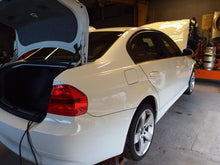 Load image into Gallery viewer, STRUT BMW 330xi 325xi 2006 06 Left - MRK421481