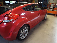 Load image into Gallery viewer, RADIATOR FAN ASSEMBLY Accent Veloster 2012 12 2013 13 2014 14 - MRK459571