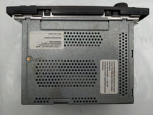Load image into Gallery viewer, Radio Cadillac Deville 2003 - NW134397