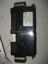 Load image into Gallery viewer, Temp Climate AC Heater Control Land Rover Discovery 1999 99 2000 00 01 02 03 - 335333