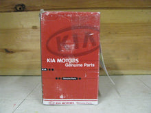 Load image into Gallery viewer, Seat Belt Kia Sedona 2002 02 2003 03 2004 04 2005 05 Passenger - 338754