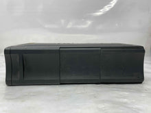 Load image into Gallery viewer, Radio Ford Excursion 2000 - NW134998