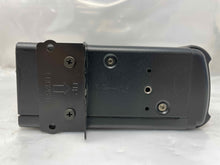 Load image into Gallery viewer, CD CHANGER Jetta Passat Corrado 93 94 95 96 97 98 99 - NW140125