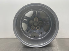 Load image into Gallery viewer, WHEEL RIM Range Rover 1998 98 1999 99 16x8 ALLOY 16x8, 5 lug - NW200949