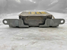 Load image into Gallery viewer, AIR BAG COMPUTER Forester 1999 99 2000 00 - NW37626