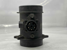 Load image into Gallery viewer, Mass Air Flow Sensor Meter MAF C220 C250D C280 C36 E300d E320 94-96 - NW5357