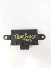 Load image into Gallery viewer, TRANSFER CASE CONTROL MODULE COMPUTER CLA250 CLA45 GLA250 GLA45 GLAh 14-16 - NW34559
