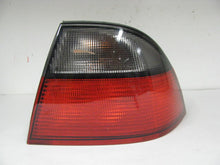 Load image into Gallery viewer, OUTER TAIL LIGHT LAMP Saab 9-5 1999 99 2000 00 2001 01 Right - 405838