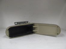 Load image into Gallery viewer, Console Lid Volkswagen Passat 1998 98 - 410650