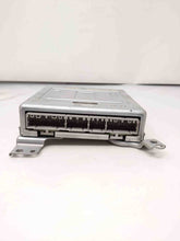 Load image into Gallery viewer, CLIMATE CONTROL COMPUTER JAGUAR XJ8 1998 99 00 01 02 03 - NW33198