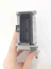 Load image into Gallery viewer, AIR BAG COMPUTER Concorde Intrepid 2000 00 2001 01 02 - NW26718