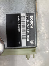Load image into Gallery viewer, ECU ECM COMPUTER Volvo 850 1993 93 1994 94 95 Non Turbo - NW62958