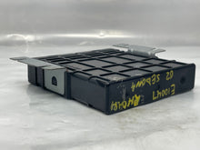 Load image into Gallery viewer, ECU ECM COMPUTER Kia Sedona 2002 02 - NW60729