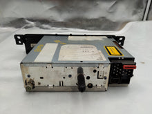 Load image into Gallery viewer, RADIO Bmw 328i 323i 1999 99 2000 00 - NW136307