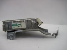 Load image into Gallery viewer, AIR BAG COMPUTER TOYOTA COROLLA PRIZM 1998 1999 2000 - 446165