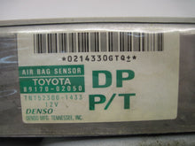 Load image into Gallery viewer, AIR BAG COMPUTER TOYOTA COROLLA PRIZM 1998 1999 2000 - 446165