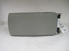 Load image into Gallery viewer, Console Lid Volkswagen Passat 2006 06 - 451464