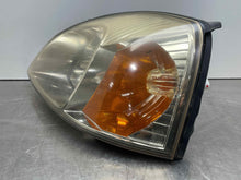 Load image into Gallery viewer, Headlight Lamp Assembly RIO 5 2003 - NW103045