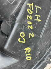 Load image into Gallery viewer, Headlight Lamp Assembly RIO 5 2003 - NW103045