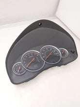 Load image into Gallery viewer, SPEEDOMETER CLUSTER Subaru Legacy 2006 06 Auto - NW161892