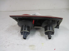 Load image into Gallery viewer, TAIL LIGHT LAMP ASSEMBLY Freelander 2002 02 2003 03 Right - 474946