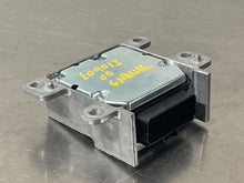 Load image into Gallery viewer, AIR BAG CONTROL MODULE COMPUTER Jeep Grand Cherokee 00 01 - NW27263