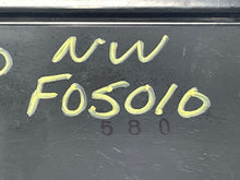 Load image into Gallery viewer, Radio Display Volvo S40 2004 04 2005 05 2006 06 - NW140294