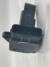 Load image into Gallery viewer, Mass Air Flow Sensor Meter MAF C30 Pickup C70 S40 S60 S80 V40 04-14 - NW5714