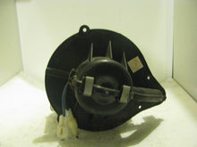Load image into Gallery viewer, HEATER BLOWER MOTOR Hyundai Excel 1986 86 87 88 89 - 50378