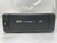 Load image into Gallery viewer, CD CHANGER BMW 740i 750i 1999 99 00 01 - NW136622