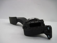 Load image into Gallery viewer, ELECTRONIC PEDAL ASSEMBLY Nissan Maxima 2005 05 - 507826