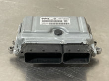 Load image into Gallery viewer, ECU ECM COMPUTER Volvo S40 V50 2004 04 2005 05 - NW62992