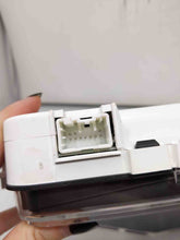 Load image into Gallery viewer, SPEEDOMETER CLUSTER Volvo S40 V40 V50 2004 04 05 06 07 - NW162303