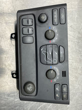 Load image into Gallery viewer, Temp Climate AC Heater Control Volvo S80 1999 99 2000 00 01 02 03 04 05 06 - NW101695