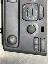 Load image into Gallery viewer, Temp Climate AC Heater Control Volvo S80 1999 99 2000 00 01 02 03 04 05 06 - NW101695