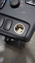 Load image into Gallery viewer, TEMPERATURE CONTROLS Volvo S80 2006 06 - NW101705