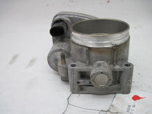 Load image into Gallery viewer, THROTTLE BODY BMW 330I X3 X5 Z3 Z4 2001 02 03 04 05 06 - 522865