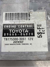 Load image into Gallery viewer, ECU ECM COMPUTER Toyota Camry Solara 2000 00 4cyl Auto - NW62454