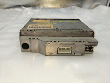 Load image into Gallery viewer, Radio Toyota Avalon 1995 95 1996 96 1997 97 - NW139823