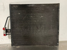 Load image into Gallery viewer, CONDENSER BMW 525i 540i M5 Z8 1998 98 99 00 01 02 03 - NW43631