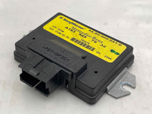 Load image into Gallery viewer, TRANSFER CASE CONTROL COMPUTER ML320 ML430 98 99 - 05 - NW35377