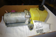 Load image into Gallery viewer, CONVERTIBLE TOP MOTOR S320 S350D S420 S430 S500 S500 Coupe S500SEL 94-02 - NW50175