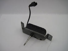 Load image into Gallery viewer, HEADLIGHT WIPER MOTOR Volvo Xc70 2002 02 - 556886