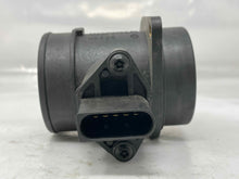 Load image into Gallery viewer, Mass Air Flow Sensor Meter MAF A4 TT Beetle Golf Golf Cabriolet 00-07 - NW4765